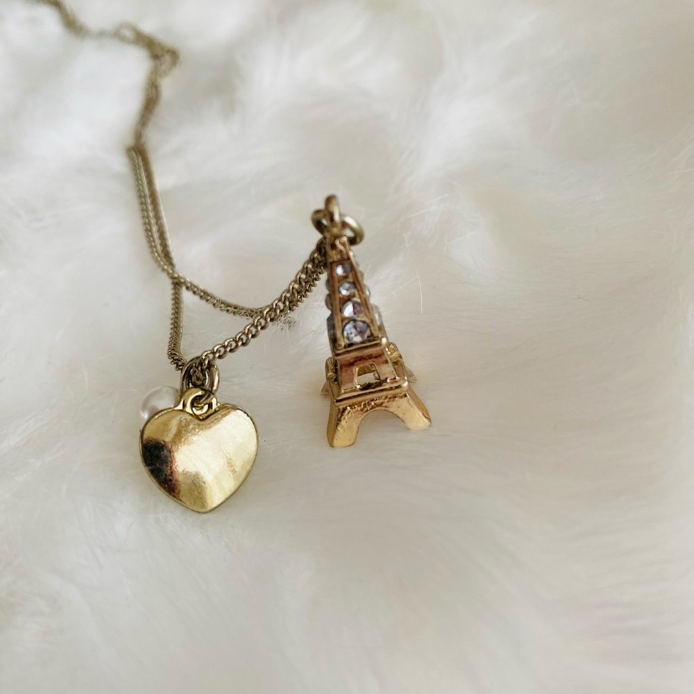 Eiffel tower necklace